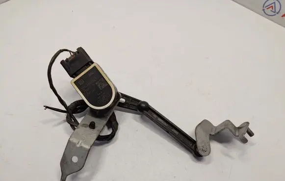BMW 4 F32 F33 Headlight/headlamp level sensor 37146860843 37146870000 37146784072