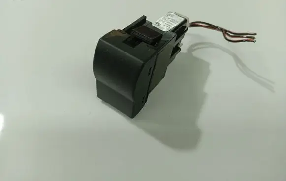 Mazda 3 I Other switches/knobs/shifts 03750390