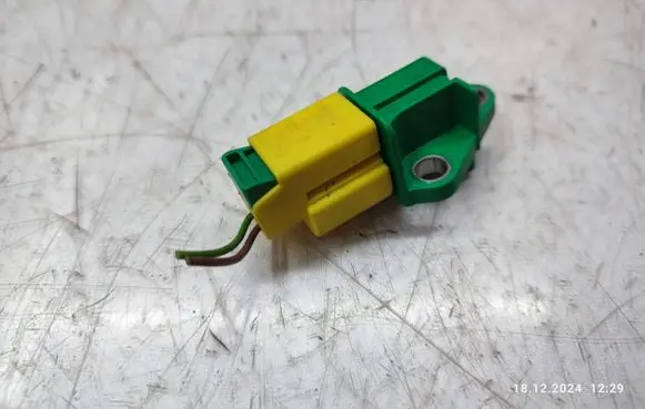 Audi Q5 SQ5 Airbag deployment crash/impact sensor 1K0909606C