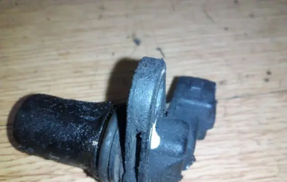Ford Ka Camshaft position sensor 12k073aa