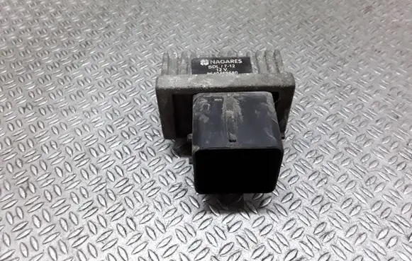 Peugeot Partner Glow plug pre-heat relay 9640469680