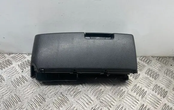 Mercedes-Benz E W212 Glove box A2128100404