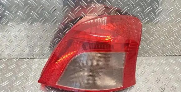 Toyota Yaris Rear/tail lights