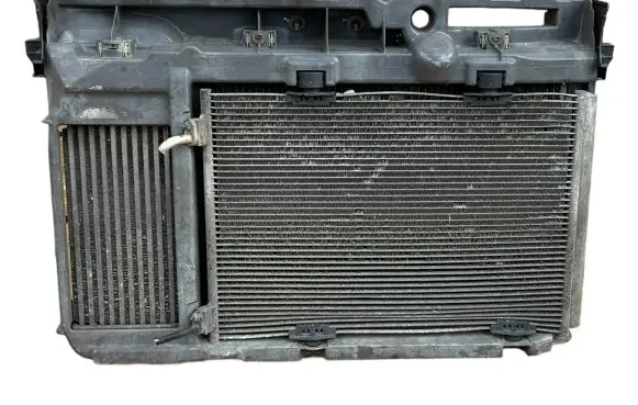 Citroen DS3 Radiator support slam panel