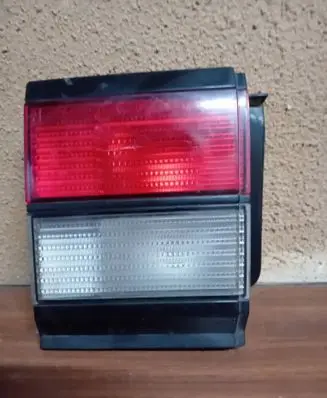 Volkswagen PASSAT B3 Tailgate rear/tail lights 357945108