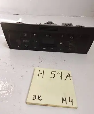 Audi A4 S4 B5 8D Climate control unit 8D0820043Q