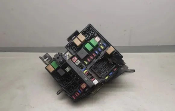 KIA Optima Fuse module 1879001315