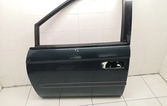 Chrysler Voyager Front door