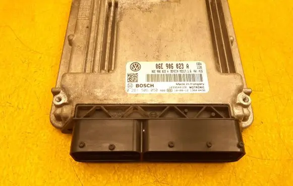 Porsche Cayenne (92A) Engine control unit/module 06E906023A