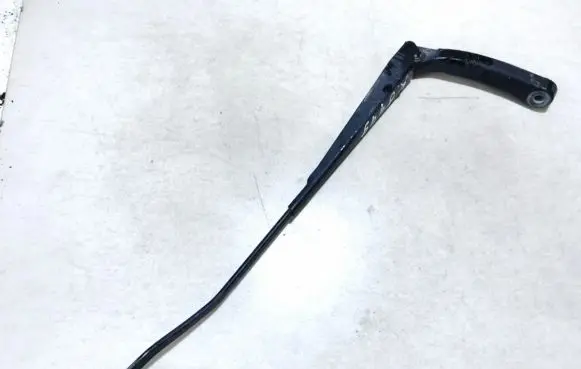 Citroen Berlingo Front wiper blade arm 962101468b