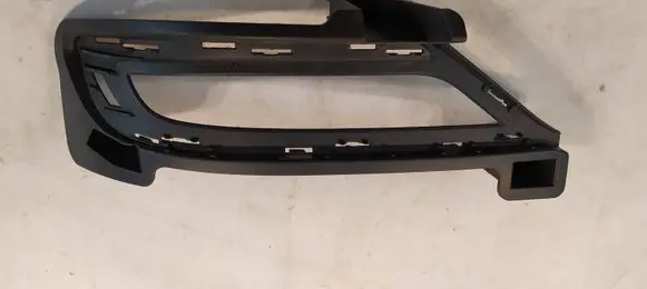 Chrysler 300 - 300C Front fog light trim/grill 68227213