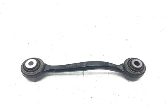 Rear control arm