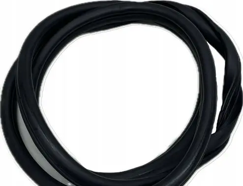 Hyundai Sonata DN8 Rubber seal rear door 13322133DF213