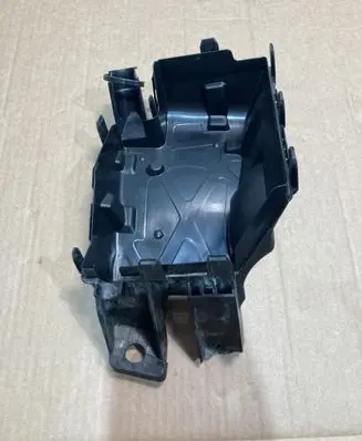 Lexus NX Fuse box cover 82663-42110