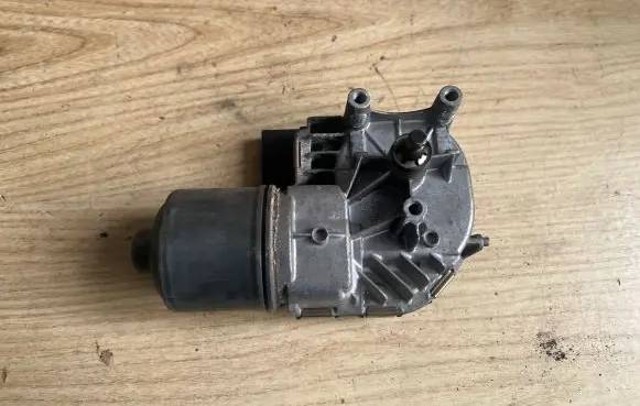 Seat Leon (1P) Wiper motor 1P0955120