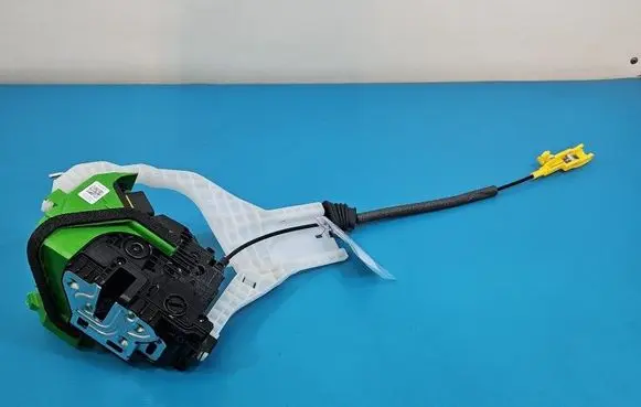 Hyundai Elantra VII Rear door lock 81410AA000 IMPRK1565982