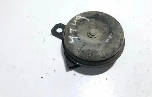 Toyota RAV 4 (XA20) Horn signal 8885908 42070