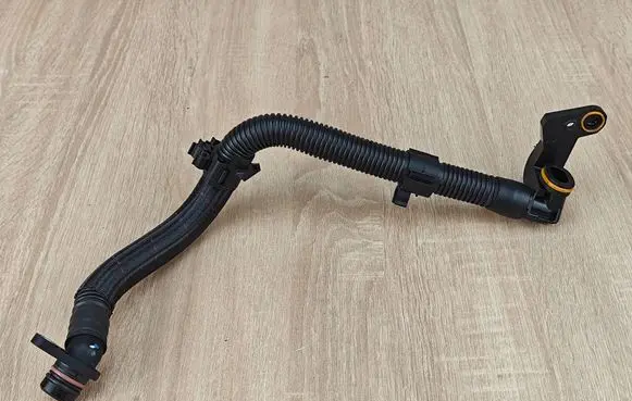 Audi A5 Vacuum line/pipe/hose 06L103226A
