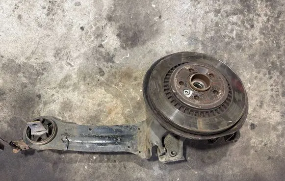 Volvo XC70 Rear wheel hub spindle/knuckle 