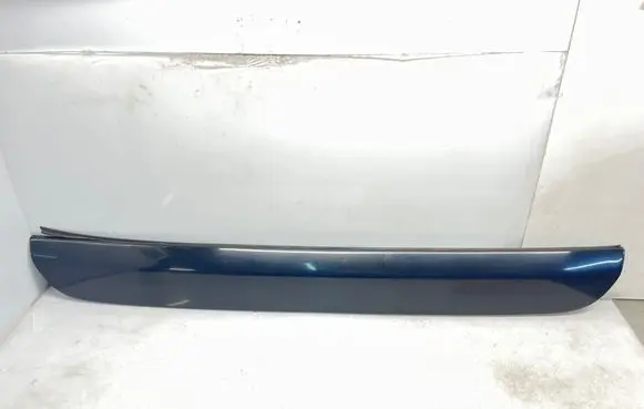 Mercedes-Benz ML W163 Tailgate trim A1637400770