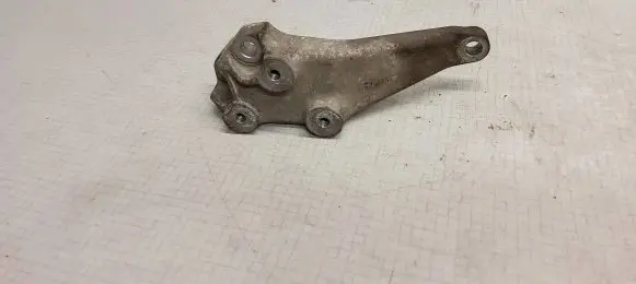 Opel Insignia A Engine mounting bracket 13228256