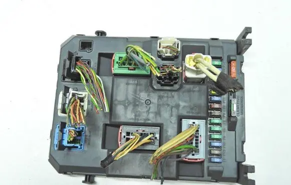 Citroen DS3 Fuse module 9666952280 22661F01 PRT0678001