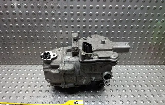 Toyota C-HR I Air conditioning (A/C) compressor (pump) S26405169 0424000420
