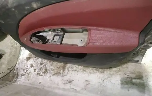 Fiat Doblo Front door card panel trim
