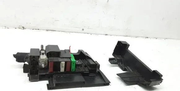 Renault Modus Fuse module