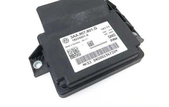 Volkswagen PASSAT B7 Hand brake control module 3AA907801G 18233201A