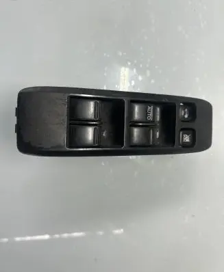 Nissan Primera Electric window control switch 25401AV640 C8DD702N 130904N1