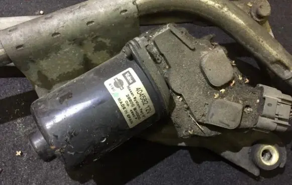 Nissan Almera N16 Wiper motor 404582 28800bn000