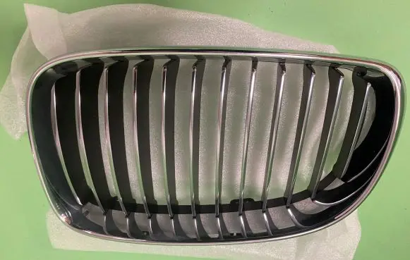 BMW 1 E81 E87 Front grill 51710441921