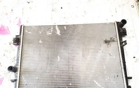 Coolant radiator