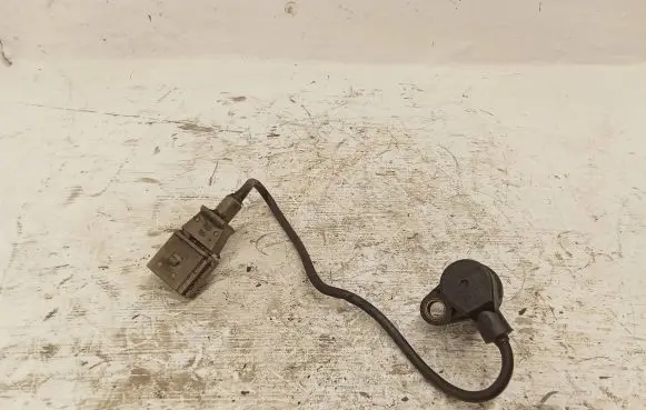 Audi A8 S8 D3 4E Crankshaft position sensor 0261210146