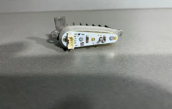 BMW 4 F32 F33 LED ballast control module 1305715257