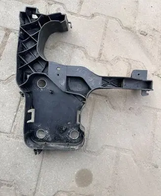 Renault Scenic II - Grand scenic II Front bumper mounting bracket 8200137495