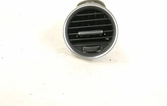 Mercedes-Benz C W204 Dashboard side air vent grill/cover trim 2048306754 A2048306754