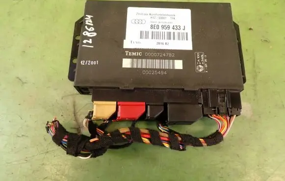 Audi A4 S4 B6 8E 8H Comfort/convenience module 8E0959433J