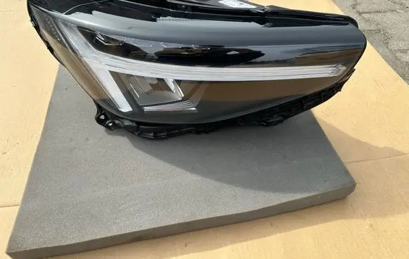 Volvo XC40 Headlight/headlamp 32404666 T167500486143