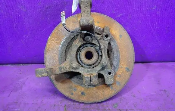 Opel Astra H Front wheel hub spindle knuckle