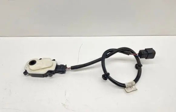 Volvo V40 Radiator active air flap actuator 6466R420 BM518476AB 31402679