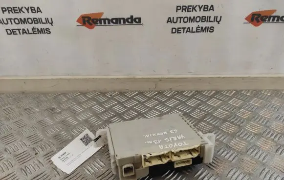 Toyota Yaris Central body control module 892210D110 MB2380008333