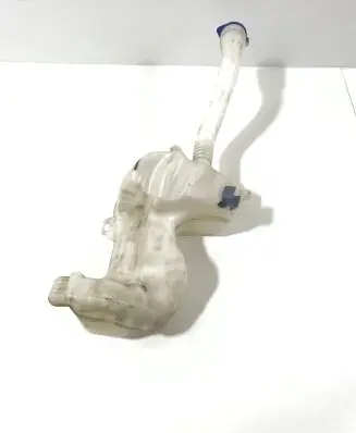 Peugeot 3008 I Windshield washer fluid reservoir/tank 9685005580