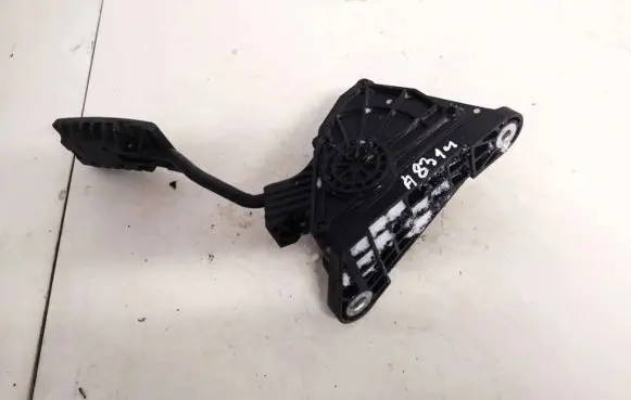 Honda CR-V Accelerator throttle pedal