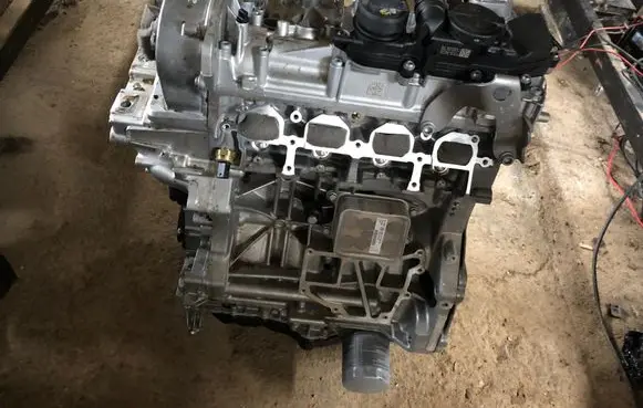 Volkswagen Golf VIII Engine DXD Dxdm38110