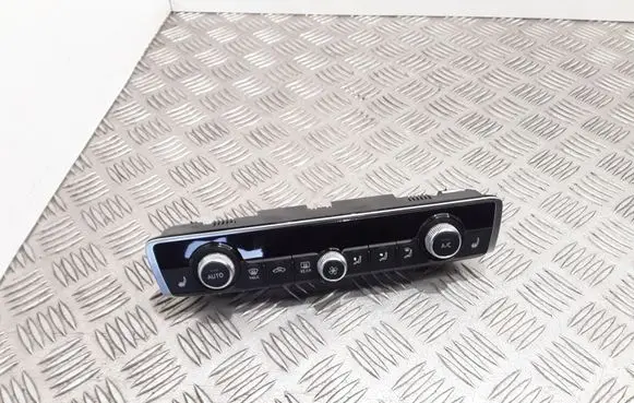 Audi A3 S3 8V Climate control unit 8V0820043D