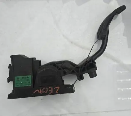 Volkswagen Golf IV Accelerator throttle pedal 0280752211 1J2721503J 291200499YBB