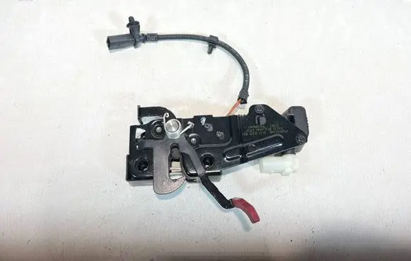 Porsche Taycan 9J1 Engine bonnet/hood lock/catch 9J1823501