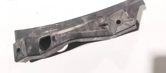 Front bumper mounting bracket